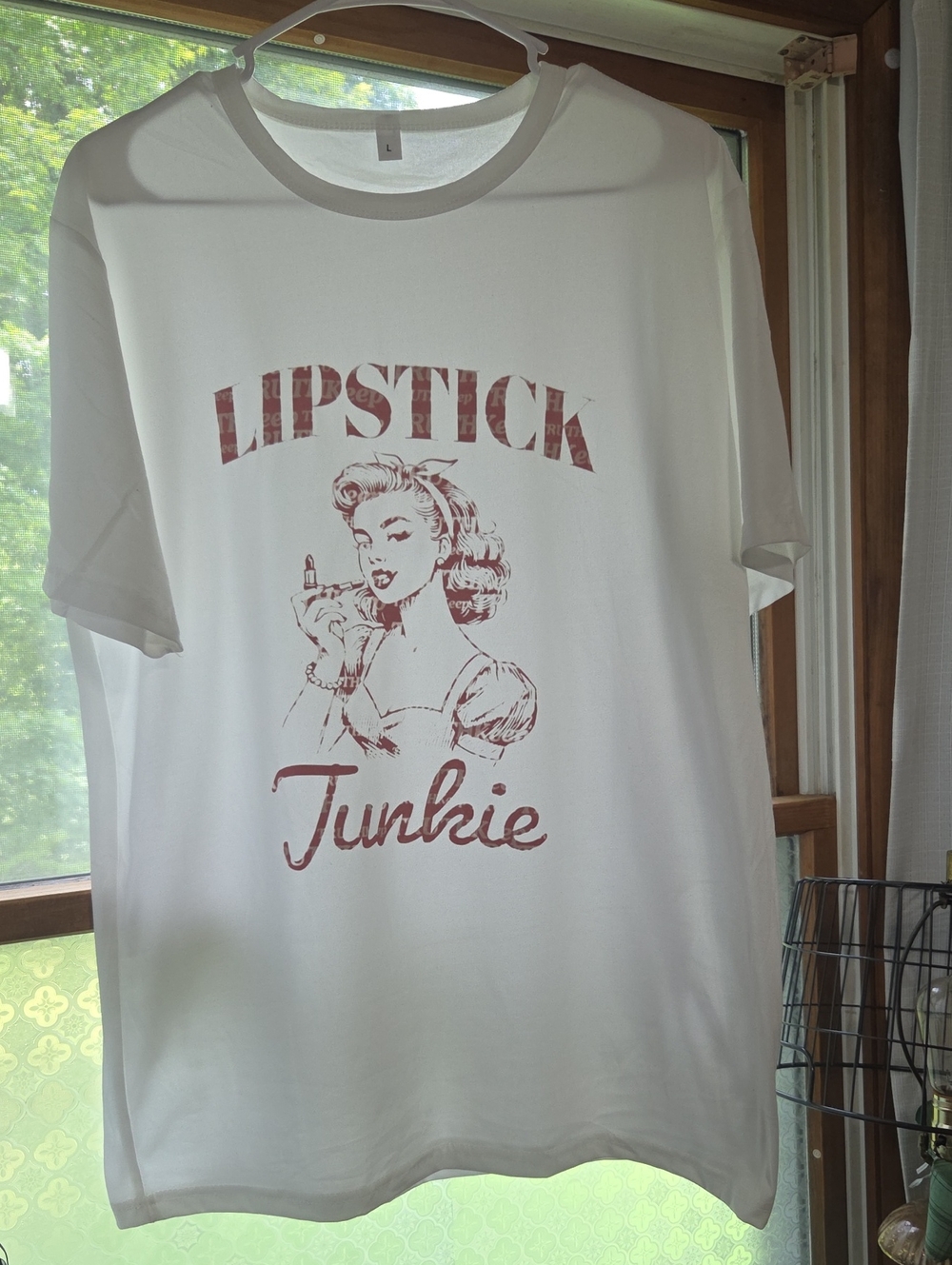 Lipstick Junkie Graphic Tee - White with Dusty Rose Print